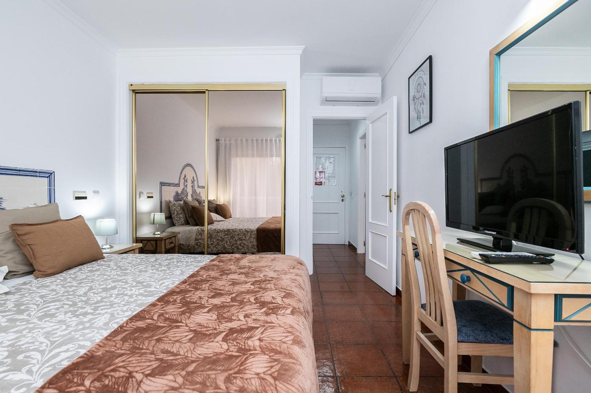 Parque Dos Reis Apartment มงติกอร์โด ภายนอก รูปภาพ